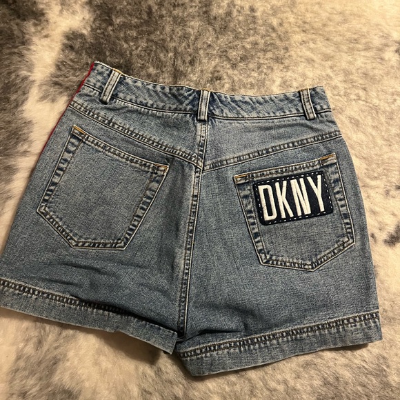 Vintage DKNY Denim High Wasted Shorts 4 - Picture 7 of 8